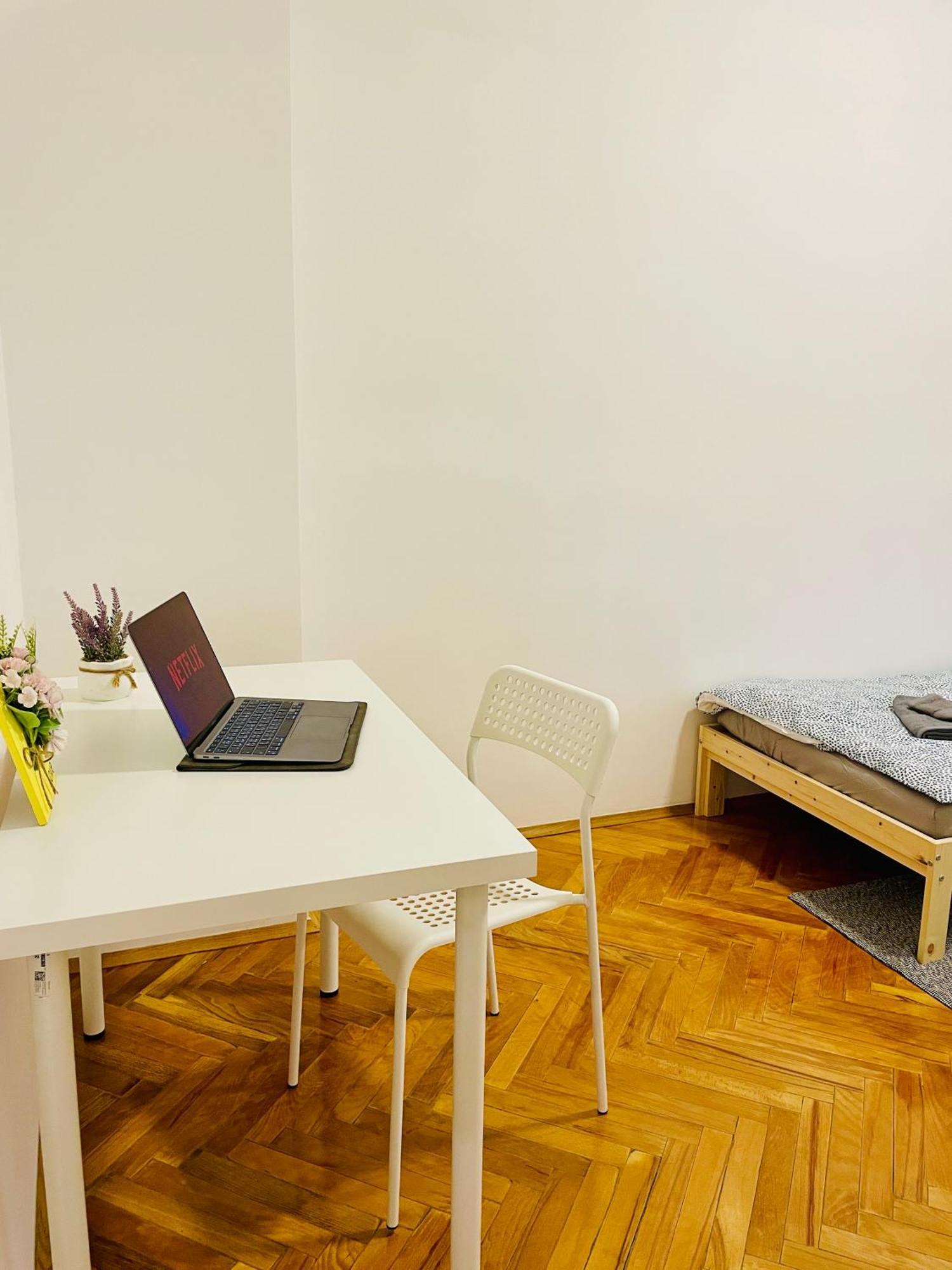 Hostel Green World Novi Sad Exterior photo